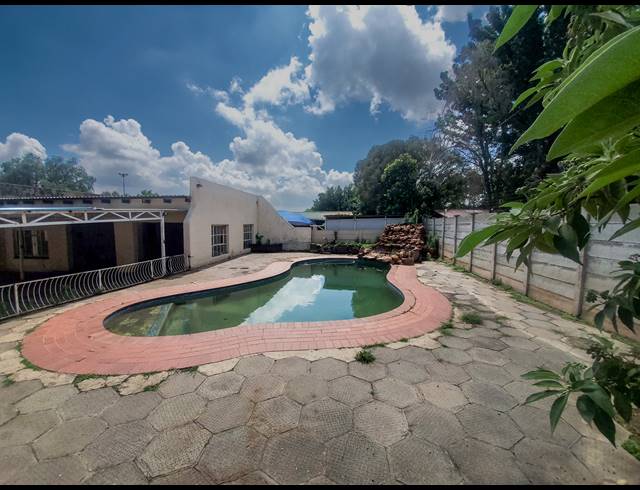 4 BEDROOM HOUSE FOR SALE IN VAALPARK